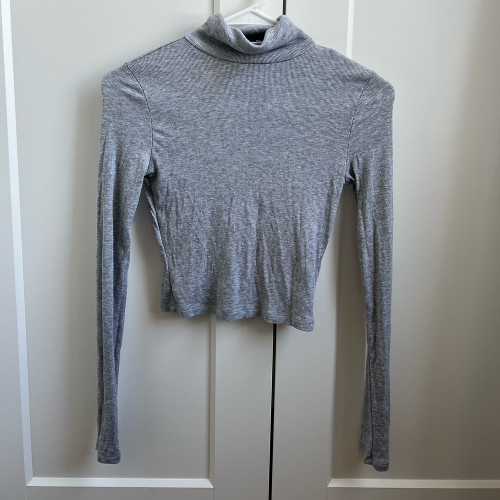 Aritzia Sunday Best Ribbed Turtleneck Stretchy Long Sleeve T Shirt Light Grey XS